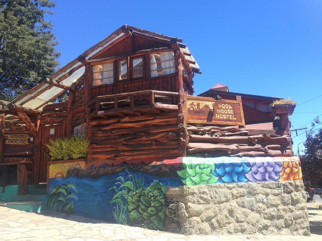 Wood House Hostel San Carlos de Bariloche Exteriör bild
