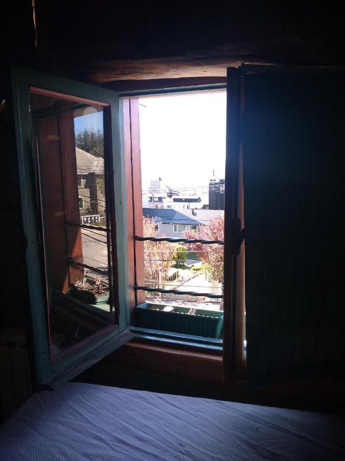 Wood House Hostel San Carlos de Bariloche Exteriör bild