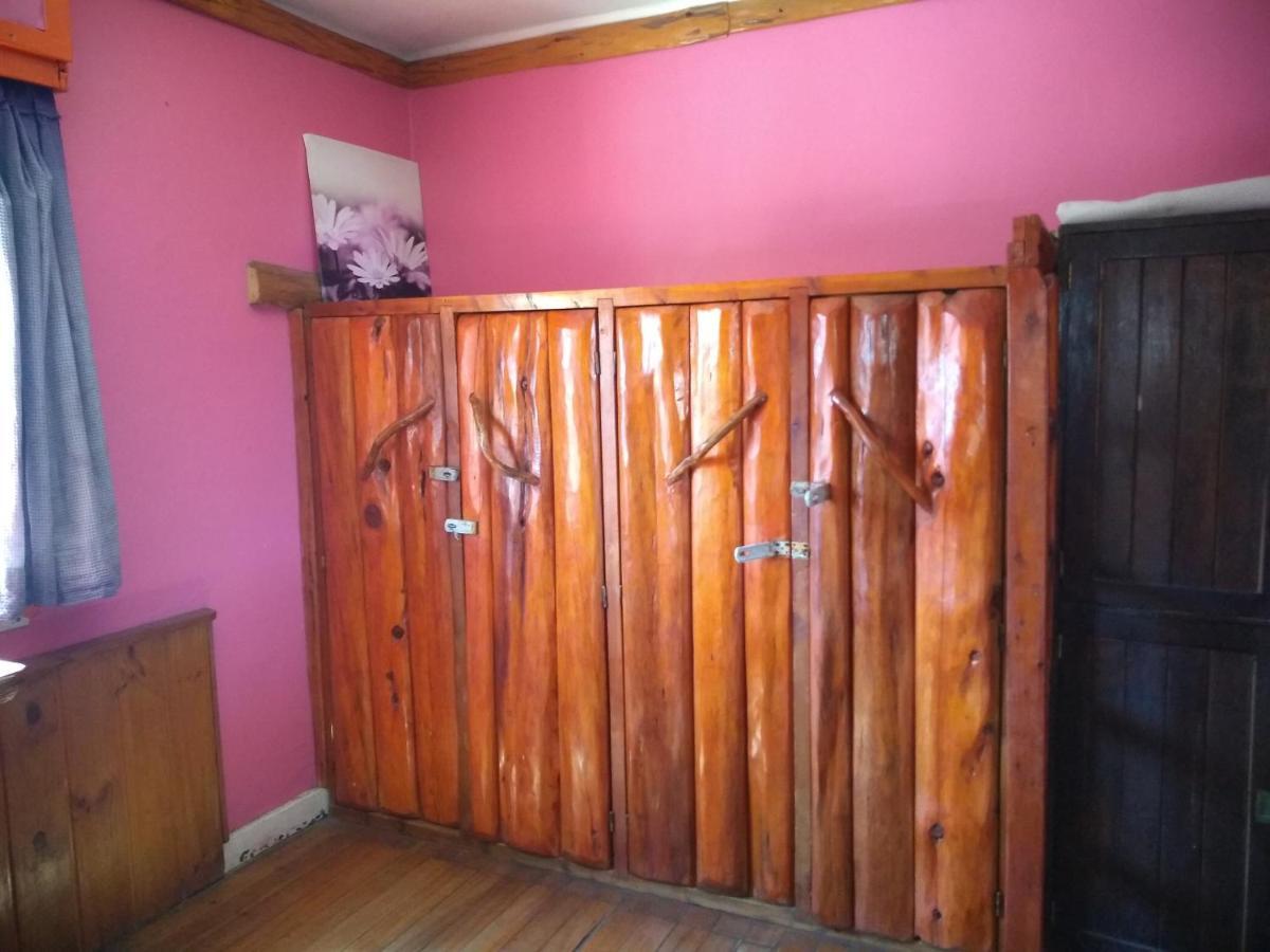 Wood House Hostel San Carlos de Bariloche Exteriör bild
